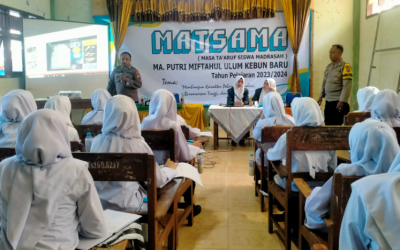 Sosialisasi Kenakanalan Remaja dan Bahaya Paham Radikalisme Oleh Aparat Kepolisian